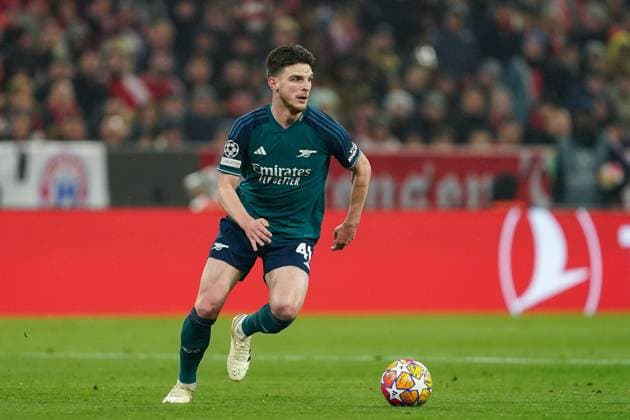 Munich, Germany, April 17th 2024: Ben White (4 Arsenal) controls the ball during the UEFA Champions League quarterfinal football match between FC Bayern Munich and Arsenal FC at Allianz Arena in Munich, Germany. (Daniela Porcelli SPP) Copyright: xDanielaxPorcellix xSPPx spp-en-DaPoSp-20240417-DP108638