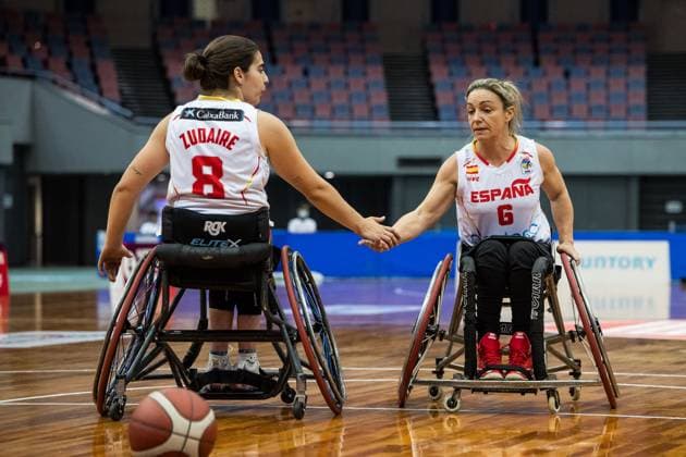 2024 IWBF Womens Repechage Spain Canada 18 04 2024 Beatriz Zudaire Spain, 8 and Sonia Ruiz Spain, 6 clap off 2024 IWBF Womens Repechage Spain Canada Asue Arena, Osaka Copyright: xBEAUTIFULxSPORTS Wunderlx