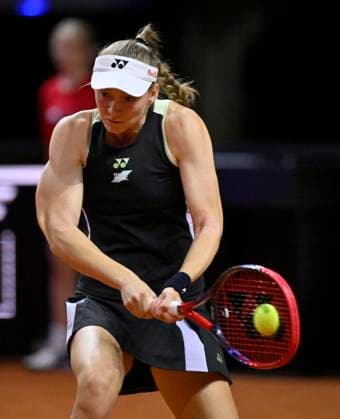 Elena Rybakina KAZ Action Tennis Ladies Porsche Cup Porsche Tennis Grand Prix GP Stuttgart 2024 Porsche Arena 18 04 2024 DFL REGULATIONS PROHIBIT ANY USE OF PHOTOGRAPHS AS IMAGE SEQUENCES AND OR QUASI VIDEO Porsche Tennis Grand Prix GP Stuttgart 2024