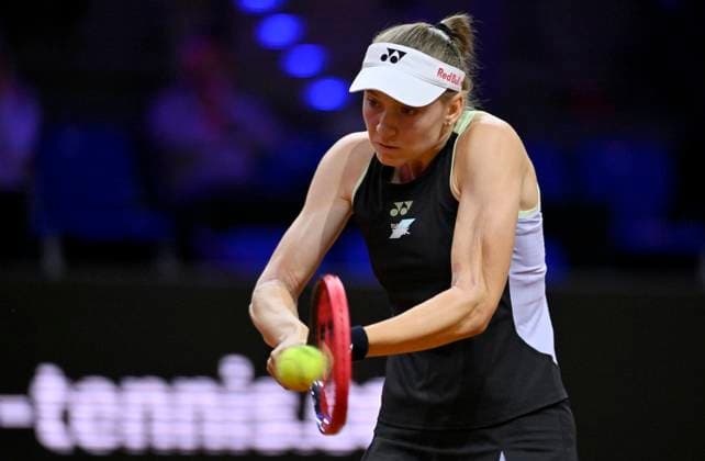 Elena Rybakina KAZ Action Tennis Ladies Porsche Cup Porsche Tennis Grand Prix GP Stuttgart 2024 Porsche Arena 18 04 2024 DFL REGULATIONS PROHIBIT ANY USE OF PHOTOGRAPHS AS IMAGE SEQUENCES AND OR QUASI VIDEO Porsche Tennis Grand Prix GP Stuttgart 2024