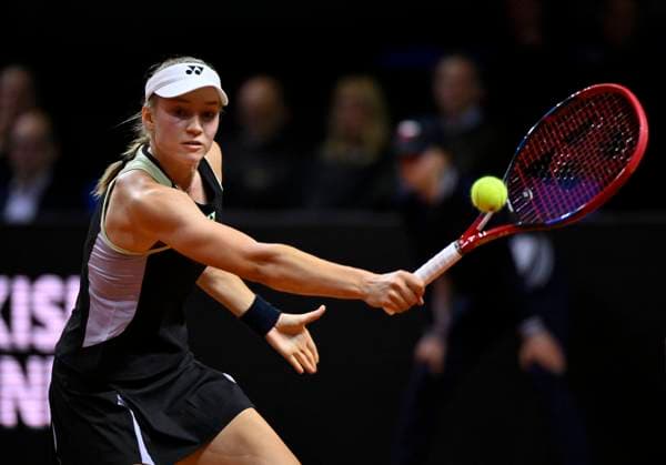 Elena Rybakina KAZ Action Tennis Ladies Porsche Cup Porsche Tennis Grand Prix GP Stuttgart 2024 Porsche Arena 18 04 2024 DFL REGULATIONS PROHIBIT ANY USE OF PHOTOGRAPHS AS IMAGE SEQUENCES AND OR QUASI VIDEO Porsche Tennis Grand Prix GP Stuttgart 2024