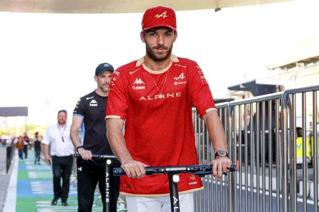 GASLY Pierre (fra), Alpine F1 Team A524, portrait during the Formula 1 Lenovo Chinese Grand Prix 2024, 5th round of the 2024 Formula One World Championship, WM, Weltmeisterschaft from April 19 to 21, 2024 on the Shanghai International Circuit, in Shanghai, China - F1 - CHINESE GRAND PRIX 2024 DPPI Panoramic  240418_R05_CHINA_DP_894333.JPG