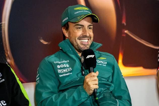 SHANGHAI, CHINA: Fernando Alonso, racing for the Aston Martin F1 team during the 2024 Formula 1 Chinese Grand Prix at the Shanghai International Circuit in Shanghai, China