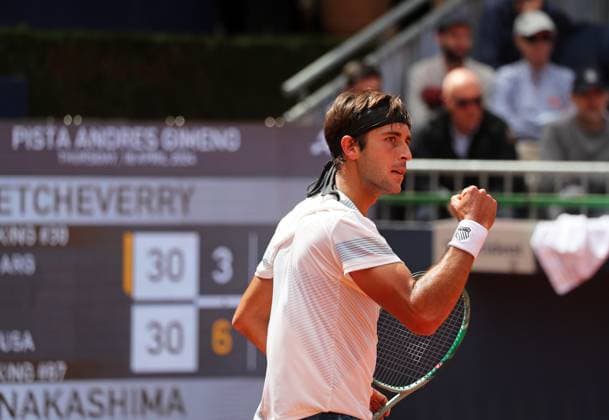 Barcelona Open Banc Sabadell 2024 - Day Four Tomas Martin Etcheverry is playing against Brandon Nakashima in the round of 16 of the Barcelona Open Banc Sabadell, 71st Conde de Godo Trophy, at the Real Club de Tennis Barcelona 1899 in Barcelona, Spain, on April 18, 2024. Barcelona Barcelona Spain  Copyright: xUrbanandsportx originalFilename:urbanandsport-barcelon240418_npUkG.jpg