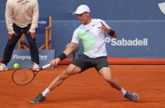 Barcelona Open Banc Sabadell 2024 - Day Four Roberto Bautista Agut is playing against Cameron Norrie in the round of 16 at the Barcelona Open Banc Sabadell, 71st Conde de Godo Trophy, at the Real Club de Tennis Barcelona 1899, in Barcelona, Spain, on April 18, 2024. Barcelona Barcelona Spain  Copyright: xUrbanandsportx originalFilename:urbanandsport-barcelon240418_np3OH.jpg