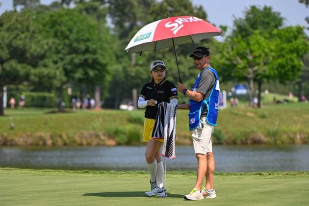 THE WOODLANDS, TX - APRIL 18: Minami Katsu (JPN) waits to putt on 9 during Rd1 of the Chevron Championship at The Club at Carlton Woods on April 18, 2024 in The Woodlands, Texas. (Photo by Ken Murray Icon Sportswire) GOLF: APR 18 LPGA, Golf Damen The Chevron Championship EDITORIAL USE ONLY Icon240418049