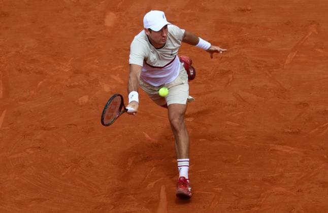 Barcelona Open Banc Sabadell 2024 - Day Four Dusan Lajovic is playing against Alejandro Davidovich Fokina in the round of 16 of the Barcelona Open Banc Sabadell, 71st Conde de Godo Trophy, at the Real Club de Tennis Barcelona 1899, in Barcelona, Spain, on April 18, 2024. Barcelona Barcelona Spain  Copyright: xUrbanandsportx originalFilename:urbanandsport-barcelon240418_npO9b.jpg