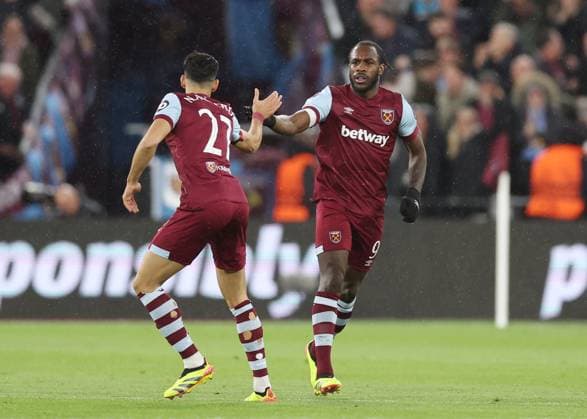 London, England, 18th April 2024. Michail Antonio of West Ham United (r) celebrates scoring the first goal during the UEFA Europa League match at the London Stadium, London. Picture credit should read: David Klein Sportimage EDITORIAL USE ONLY. No use with unauthorised audio, video, data, fixture lists, club league logos or live services. Online in-match use limited to 120 images, no video emulation. No use in betting, games or single club league player publications. SPI-3091-0020