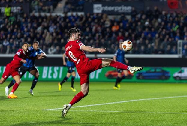 Football - UEFA Europa League - Quarter-Final 2nd Leg - BC Atalanta v Liverpool FC BERGAMO, ITALY - Thursday, April 18, 2024: Liverpool s Dominik Szoboszlai during the UEFA Europa League Quarter-Final 2nd Leg match between BC Atalanta and Liverpool FC at the Stadio Atleti Azzurri d Italia. (Photo by David Rawcliffe Propaganda) BERGAMO Stadio Atleti Azzurri d Italia LOMBARDY ITALY  Copyright: xDavidxRawcliffex P2024-04-18-Atalanta_Liverpool-29