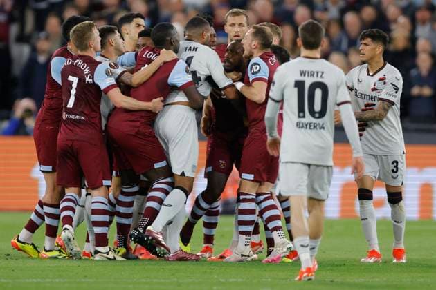 West Ham United FC v Bayer 04 Leverkusen: Quarter-Final Second Leg - UEFA Europa League 2023 24 Jonathan Tah of Bayer 04 Leverkusen and Michail Antonio of West Ham United in incedent during the UEFA Europa League 2023 24 Quarter-Final second leg match between West Ham United FC and Bayer 04 Leverkusen at Olympic Stadium on April 18, 2024 in London, England. London Olympic Stadium England United Kingdom Copyright: xNigelxFrench Sportsphoto APLx 14037830