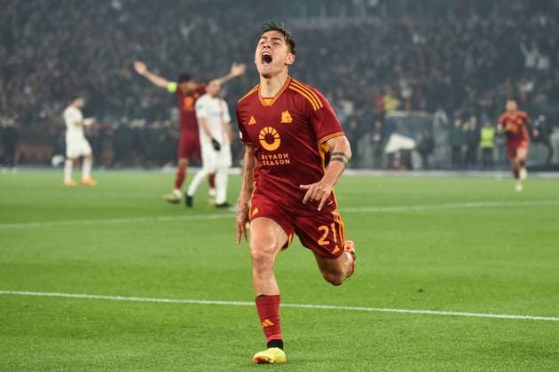 Paulo Dybala of AS Roma celebrates after scoring the goal of 2-0 during the Europa League football match between AS Roma and AC Milan at Olimpico stadium in Rome (Italy), April 18th, 2024. AntoniettaxBaldassarre