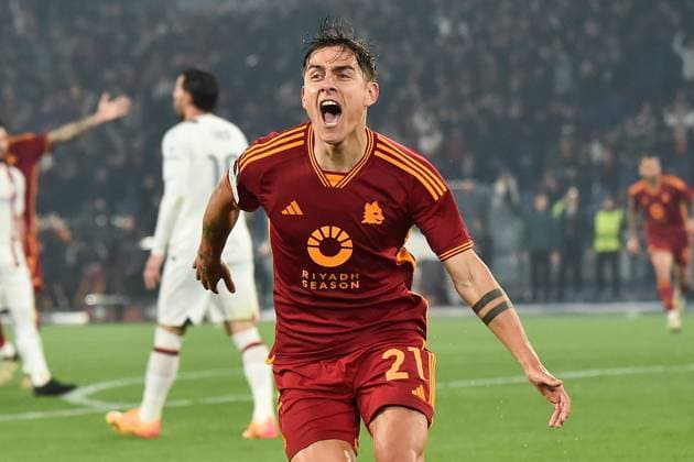 Paulo Dybala of AS Roma celebrates after scoring the goal of 2-0 during the Europa League football match between AS Roma and AC Milan at Olimpico stadium in Rome (Italy), April 18th, 2024. AntoniettaxBaldassarre