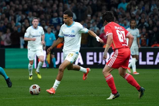 Iliman Ndiaye (Olympique de Marseille) - Joao Neves (SL Benfica) FOOTBALL : Olympique de Marseille vs SL Benfica - Ligue Europa - Quart de finale retour - Marseille - 18 04 2024 NorbertScanella Panoramic 