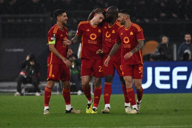 Gianluca Mancini of A.S. Roma celebrates after scoring the gol of 1-0 during the UEFA Europa League Quarter-final second Leg match, between A.S. Roma vs A.C. Milan at the Olympic Stadium on April 18, 2024 in Rome, Italy.  Copyright: xDomenicoxCippitelli IPAxSportx x xx IPA_45277645 IPA_Agency_IPA45277645
