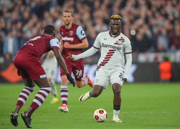 UEFA Europa League Quarter-Final West Ham United v Bayer 04 Leverkusen Victor Boniface of Bayer Leverkusen breaks forward, during the UEFA Europa League Quarter-Final match West Ham United vs Bayer 04 Leverkusen at London Stadium, London, United Kingdom, 18th April 2024 (Photo by Gareth Evans News Images) London London Stadium United Kingdom Copyright: xGarethxEvans NewsxImagesx