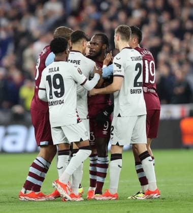 - West Ham United v Bayer 04 Leverkusen, UEFA Europa League, Quarter Final, 2nd Leg, London Stadium, London, UK - 18th April 2024. Michail Antonio of West Ham United is grabbed around the throat whilst arguing with Granit Xhaka, Piero Hincapie & Edmond Tapsoba of Bayer 04 Leverkusen. - West Ham United v Bayer 04 Leverkusen, UEFA Europa League, Quarter Final, 2nd Leg, London Stadium, London, UK - 18th April 2024. London London Stadium UK Copyright: xDanxWeirx CP_West_Ham_United_Bayer_04_Leverkusen_04