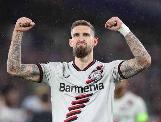 - West Ham United v Bayer 04 Leverkusen, UEFA Europa League, Quarter Final, 2nd Leg, London Stadium, London, UK - 18th April 2024. Robert Andrich of Bayer 04 Leverkusen celebration at the full time whistle. - West Ham United v Bayer 04 Leverkusen, UEFA Europa League, Quarter Final, 2nd Leg, London Stadium, London, UK - 18th April 2024. London London Stadium UK Copyright: xDanxWeirx CP_West_Ham_United_Bayer_04_Leverkusen_50