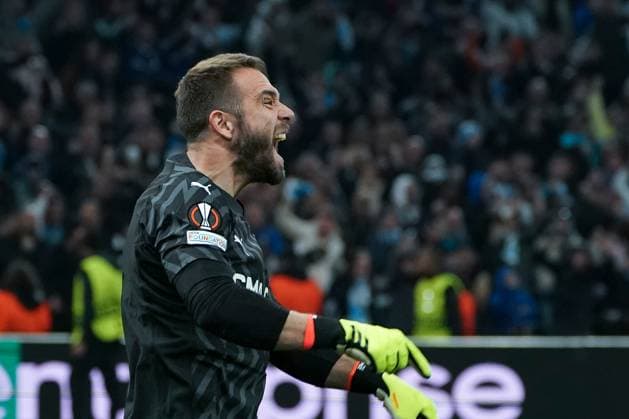 Pau Lopez (Olympique de Marseille) FOOTBALL : Olympique de Marseille vs SL Benfica - Ligue Europa - Quart de finale retour - Marseille - 18 04 2024 NorbertScanella Panoramic 