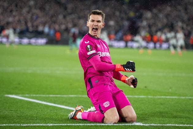Sport Bilder des Tages LONDON, ENGLAND - APRIL 18: Matej Kovar of Bayer 04 Leverkusen celebrates after his team scores a goal during the UEFA Europa League 2023 24 Quarter-Final second leg match between West Ham United FC and Bayer 04 Leverkusen at Olympic Stadium on April 18, 2024 in London, England.Photo by Sebastian Frej West Ham United FC v Bayer 04 Leverkusen: Quarter-Final Second Leg - UEFA Europa League 2023 24 Copyright: xSebastianxFrejx