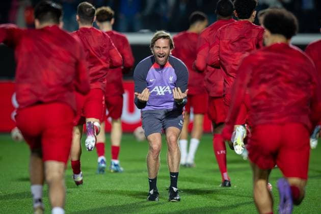Atalanta v Liverpool Europa League 18 04 2024. Quarter Final Andreas Kornmayer, Head of Fitness and Conditioning at Liverpool warms up the players before the Europa League quarter-final second leg match between Atalanta and Liverpool at Gewiss Stadium, Bergamo, Italy on 18 April 2024. Editorial use only , Copyright: xIanxStephenx PSI-19496-0079