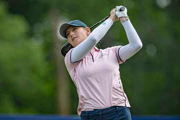 April 18, 2024, The Woodlands, Texas, USA: BAILEY TARDY tees off at the 7th hole during round 1 of The Chevron Championship at The Club at Carlton Woods on April 18, 2024, in The Woodlands, Texas. The Woodlands USA - ZUMAp213 20240418_znp_p213_072 Copyright: xLynnxPenningtonx