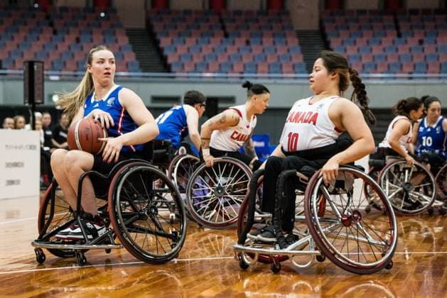 2024 IWBF Womens Repechage Canada France 19 04 2024 Charlene Coatantiec France, 75 at the ball, Puisand Lai Canada, 10 2024 IWBF Womens Repechage Canada France Asue Arena, Osaka Copyright: xBEAUTIFULxSPORTS Wunderlx