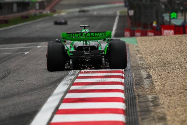 77 BOTTAS Valtteri (fin), Stake F1 Team Kick Sauber C44, action during the Formula 1 Lenovo Chinese Grand Prix 2024, 5th round of the 2024 Formula One World Championship, WM, Weltmeisterschaft from April 19 to 21, 2024 on the Shanghai International Circuit, in Shanghai, China - F1 - CHINESE GRAND PRIX 2024 DPPI Panoramic  240419_R05_CHINA_DP_FGOO7623