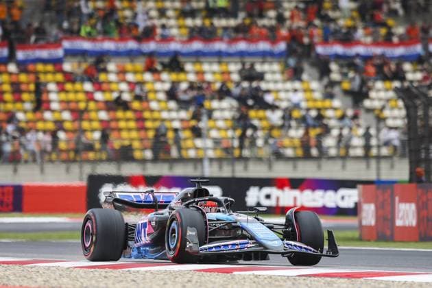 31 OCON Esteban (fra), Alpine F1 Team A524, action during the Formula 1 Lenovo Chinese Grand Prix 2024, 5th round of the 2024 Formula One World Championship, WM, Weltmeisterschaft from April 19 to 21, 2024 on the Shanghai International Circuit, in Shanghai, China - F1 - CHINESE GRAND PRIX 2024 DPPI Panoramic  240419_R05_CHINA_DP_XB3_0797