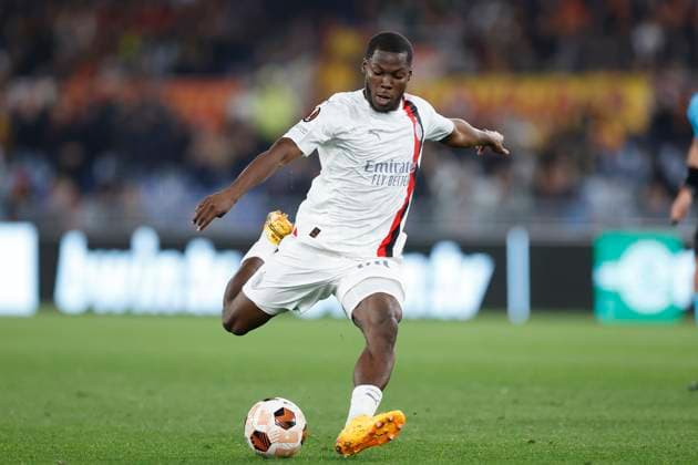 Yunus Musah (AC Milan) controls the ball, UEFA Europa League 2023 2024 - Quarter-final second leg, AS Roma vs AC Milan, Olimpico Stadium, April 18, 2024, Rome, Italy.