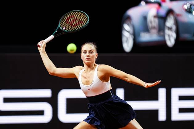 Marta Kostyuk UKR Zheng Qinwen CHN vs Marta Kostyuk UKR GER Porsche Tennis Grand Prix GP Stuttgart 2024, Porsche Arena, 18 04 2024 GER Porsche Tennis Grand Prix GP Stuttgart 2024 Porsche Arena, 18 04 2024 Stuttgart Copyright: xEibner-Pressefoto RogerxBuerkex EP