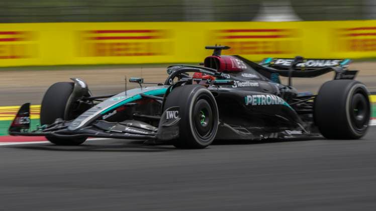 (240419) -- SHANGHAI, April 19, 2024 -- Mercedes s driver George Russell of Britain competes during the first practice session of the Formula 1 Chinese Grand Prix at the Shanghai International Circuit in east China s Shanghai, on April 19, 2024. ) (SP)CHINA-SHANGHAI-FORMULA 1-GRAND PRIX HexChangshan 