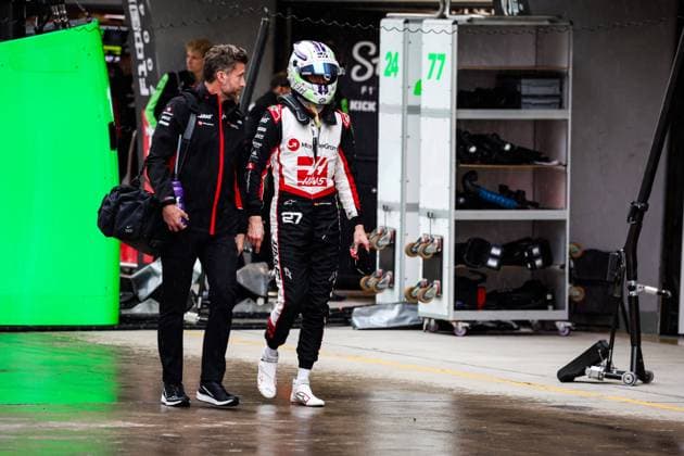 HULKENBERG Nico (ger), Haas F1 Team VF-24 Ferrari, portrait during the Formula 1 Lenovo Chinese Grand Prix 2024, 5th round of the 2024 Formula One World Championship, WM, Weltmeisterschaft from April 19 to 21, 2024 on the Shanghai International Circuit, in Shanghai, China - F1 - CHINESE GRAND PRIX 2024 DPPI Panoramic  240419_R05_CHINA_DP_FG008140