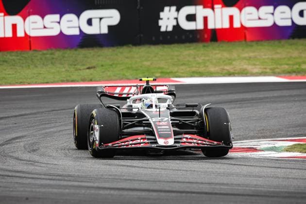 27 HULKENBERG Nico (ger), Haas F1 Team VF-24 Ferrari, action during the Formula 1 Lenovo Chinese Grand Prix 2024, 5th round of the 2024 Formula One World Championship, WM, Weltmeisterschaft from April 19 to 21, 2024 on the Shanghai International Circuit, in Shanghai, China - F1 - CHINESE GRAND PRIX 2024 DPPI Panoramic  240419_R05_CHINA_DP_XB3_2217