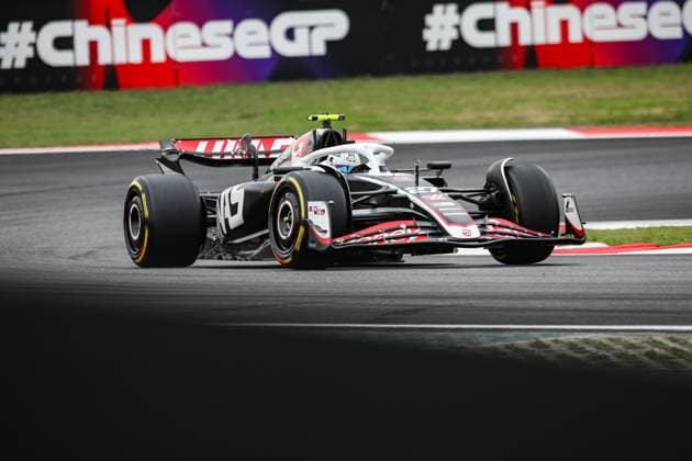 27 HULKENBERG Nico (ger), Haas F1 Team VF-24 Ferrari, action during the Formula 1 Lenovo Chinese Grand Prix 2024, 5th round of the 2024 Formula One World Championship, WM, Weltmeisterschaft from April 19 to 21, 2024 on the Shanghai International Circuit, in Shanghai, China - F1 - CHINESE GRAND PRIX 2024 DPPI Panoramic  240419_R05_CHINA_DP_XB3_2303