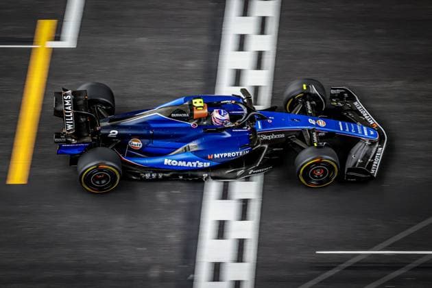 02 SARGEANT Logan (usa), Williams Racing FW46, action Qualifying Sprint Race during the Formula 1 Lenovo Chinese Grand Prix 2024, 5th round of the 2024 Formula One World Championship, WM, Weltmeisterschaft from April 19 to 21, 2024 on the Shanghai International Circuit, in Shanghai, China - F1 - CHINESE GRAND PRIX 2024 DPPI Panoramic  04751
