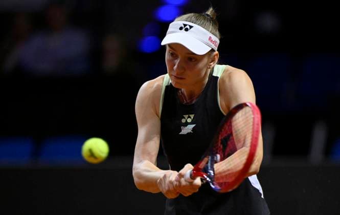 Elena Rybakina KAZ Action Tennis Ladies Porsche Cup Porsche Tennis Grand Prix GP Stuttgart 2024 Porsche Arena 19 04 2024 DFL REGULATIONS PROHIBIT ANY USE OF PHOTOGRAPHS AS IMAGE SEQUENCES AND OR QUASI VIDEO Porsche Tennis Grand Prix GP Stuttgart 2024