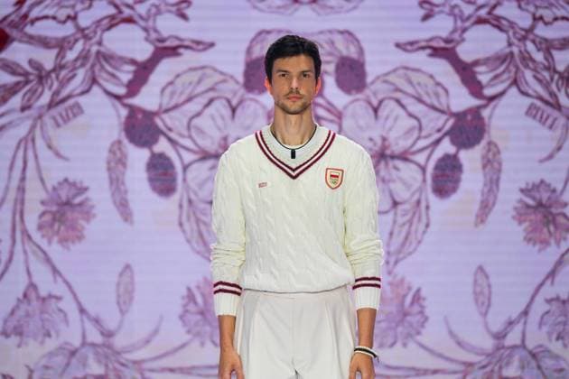Paris 2024, Modenschau Team Polen, Präsentation der Teamkleidung für die Olympischen Sommerspiele WARSZAWA 19.04.2024 CENTRUM OLIMPIJSKIE PKOL - PREZENTACJA OFICJALNEJ KOLEKCJI UBRAN PRZYGOTOWANEJ PRZEZ FIRMY ADIDAS I BIZUU NA XXXIII LETNIE IGRZYSKA OLIMPIJSKIE 2024 W PARYZU --- POLISH PKOL OLYMPIC CENTER - PRESENTATION OF THE OFFICIAL CLOTHING COLLECTION PREPARED BY ADIDAS AND BIZUU FOR THE XXXIII SUMMER Olympic Games, Olympische Spiele, Olympia, OS 2024 IN PARIS FOT. JACEK PRONDZYNSKI FOTOPYK NEWSPIX.PL --- Newspix.pl POLAND OUT!  240419JAC032