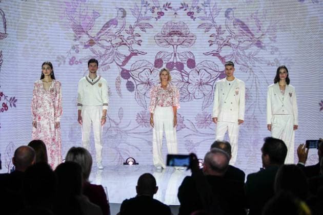 Paris 2024, Modenschau Team Polen, Präsentation der Teamkleidung für die Olympischen Sommerspiele WARSZAWA 19.04.2024 CENTRUM OLIMPIJSKIE PKOL - PREZENTACJA OFICJALNEJ KOLEKCJI UBRAN PRZYGOTOWANEJ PRZEZ FIRMY ADIDAS I BIZUU NA XXXIII LETNIE IGRZYSKA OLIMPIJSKIE 2024 W PARYZU --- POLISH PKOL OLYMPIC CENTER - PRESENTATION OF THE OFFICIAL CLOTHING COLLECTION PREPARED BY ADIDAS AND BIZUU FOR THE XXXIII SUMMER Olympic Games, Olympische Spiele, Olympia, OS 2024 IN PARIS FOT. JACEK PRONDZYNSKI FOTOPYK NEWSPIX.PL --- Newspix.pl POLAND OUT!  240419JAC036