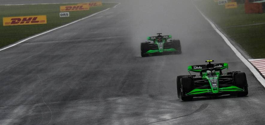 (240419) -- SHANGHAI, April 19, 2024 -- Kick Sauber s Chinese driver Zhou Guanyu (R) and Finnish driver Valtteri Bottas compete during the Sprint Qualifying of Chinese Formula One Grand Prix at the Shanghai International Circuit in Shanghai, China, on April 19, 2024. ) (SP)CHINA-SHANGHAI-F1-GRAND PRIX-SPRINT QUALIFYING XiaxYifang 