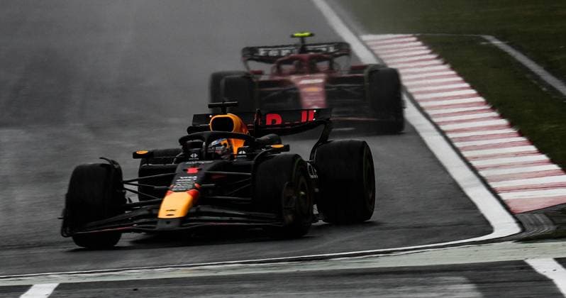 (240419) -- SHANGHAI, April 19, 2024 -- Red Bull Racing s Dutch driver Max Verstappen (front) competes during the Sprint Qualifying of Chinese Formula One Grand Prix at the Shanghai International Circuit in Shanghai, China, on April 19, 2024. ) (SP)CHINA-SHANGHAI-F1-GRAND PRIX-SPRINT QUALIFYING XiaxYifang 