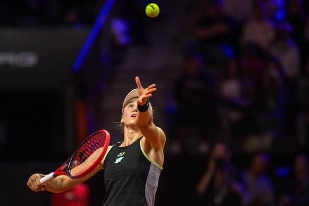 Elena Rybakina KAZ xettx, Germany, Stuttgart, 19 04 2024, Tennis, Porsche Tennis Grand Prix, Day 7, 2024, Quarterfinals, E Rybakina J Paolini, Porsche Arena Photo A2 Bildagentur Peter Hartenfelser