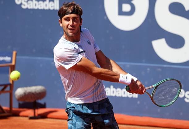 Barcelona Open Banc Sabadell 2024 Tomas Martin Etcheverry is playing against Cameron Norrie in the quarterfinals of the Barcelona Open Banc Sabadell, the 71st Conde de Godo Trophy, at the Real Club de Tennis Barcelona 1899 in Barcelona, Spain, on April 19, 2024. Barcelona Spain  Copyright: xUrbanandsportx originalFilename:urbanandsport-barcelon240419_npg1b.jpg