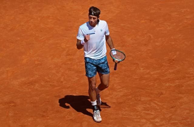 Barcelona Open Banc Sabadell 2024 Tomas Martin Etcheverry is playing against Cameron Norrie in the quarterfinals of the Barcelona Open Banc Sabadell, the 71st Conde de Godo Trophy, at the Real Club de Tennis Barcelona 1899 in Barcelona, Spain, on April 19, 2024. Barcelona Spain Copyright: xUrbanandsportx originalFilename:urbanandsport-barcelon240419_npYS9