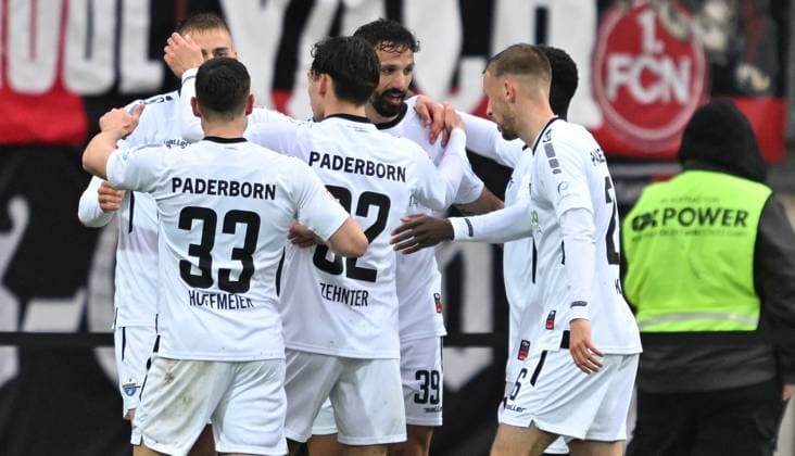 19 04 2024 Soccer Season 2023 2024 2 Soccer Bundesliga 30 Matchday 1 FC Nürnberg FCN Club SC Paderborn 07 SCP Sportfoto Zink xwoxzix DFL regulations prohibit any use of photographs as image sequences and or quasi video only for editorial use Torjubel Jubel nach Treffer Torschuß zum 0 1 durch Adriano Grimaldi 39, SC Paderborn