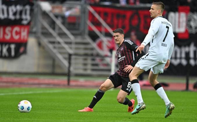 19 04 2024 Soccer Season 2023 2024 2 Soccer Bundesliga 30 Matchday 1 FC Nürnberg FCN Club SC Paderborn 07 SCP Sportfoto Zink xwoxzix DFL regulations prohibit any use of photographs as image sequences and or quasi video only for editorial use Florian Flick 6, 1 FC Nürnberg FCN Filip Bilbija 7, SC Paderborn 07
