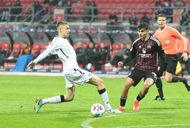 19 04 2024 Soccer Season 2023 2024 2 Soccer Bundesliga 30 Matchday 1 FC Nürnberg FCN Club SC Paderborn 07 SCP Sportfoto Zink DaMa xdaxmax DFL regulations prohibit any use of photographs as image sequences and or quasi video only for editorial use Filip Bilbija 7, SC Paderborn 07 Can Yilmaz Uzun 42, 1 FC Nürnberg FCN