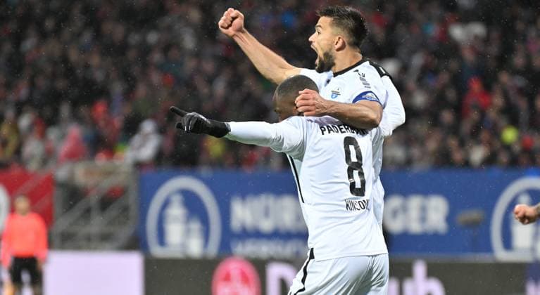 19 04 2024 Soccer Season 2023 2024 2 Soccer Bundesliga 30 Matchday 1 FC Nürnberg FCN Club SC Paderborn 07 SCP Sportfoto Zink xwoxzix DFL regulations prohibit any use of photographs as image sequences and or quasi video only for editorial use Torjubel Jubel nach Treffer Tor Torschuß zum 0 2 durch Visar Musliu 16, SC Paderborn 07 David Kinsombi 8, SC Paderborn 07 Visar Musliu 16, SC Paderborn 07