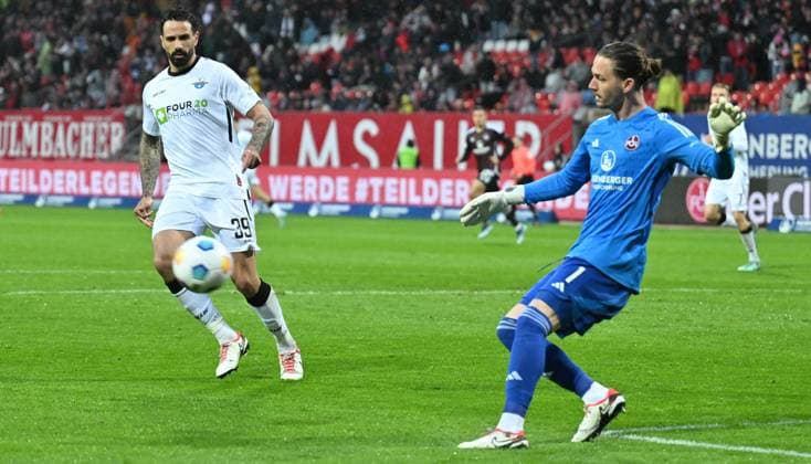 19 04 2024 Soccer Season 2023 2024 2 Soccer Bundesliga 30 Matchday 1 FC Nuremberg FCN Club SC Paderborn 07 SCP Sportfoto Zink xwoxzix DFL regulations prohibit any use of photographs as image sequences and or quasi video only for editorial use Adriano Grimaldi 39, SC Paderborn Carl Klaus 1, 1 FC Nuremberg FCN