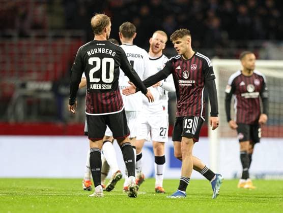 19 04 2024 Soccer Season 2023 2024 2 Soccer Bundesliga 30 Matchday 1 FC Nürnberg FCN Club SC Paderborn 07 SCP Sportfoto Zink DaMa xdaxmax DFL regulations prohibit any use of photographs as image sequences and or quasi video only for editorial use Sebastian Andersson 20, 1 FC Nürnberg FCN Erik Wekesser 13, 1 FC Nürnberg FCN disappointed Disappointment after the end of the match