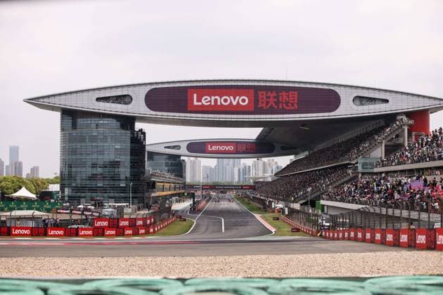 start of the race, depart, during the Formula 1 Lenovo Chinese Grand Prix 2024, 5th round of the 2024 Formula One World Championship, WM, Weltmeisterschaft from April 19 to 21, 2024 on the Shanghai International Circuit, in Shanghai, China - F1 - CHINESE GRAND PRIX 2024 DPPI Panoramic  240420_R05_CHINA_DP_XB5_2282